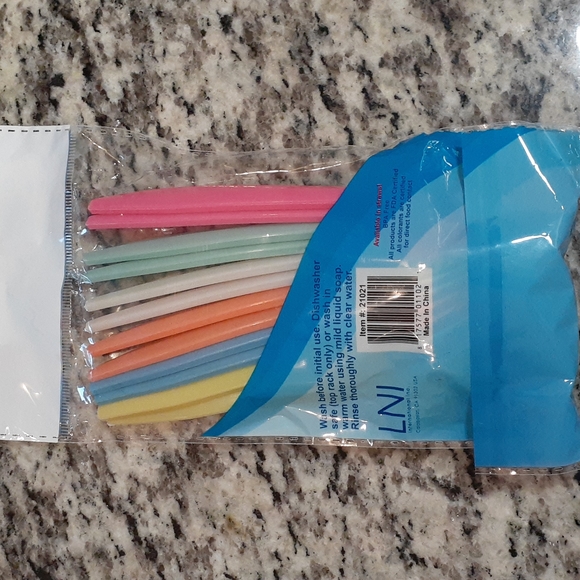 Color-Changing Dessert Spoons and Donut Napkins Bundle for a Crowd - Picture 7 of 8